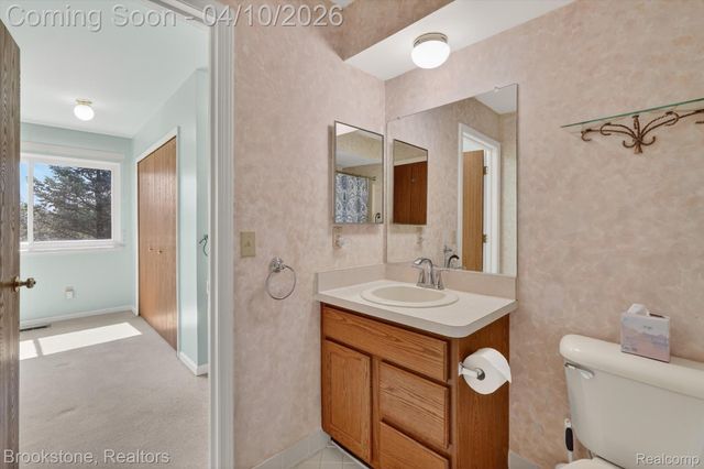 62401 Raleigh Court 4, South Lyon, MI 48178