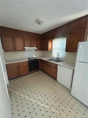 4413 Chesterbrook Drive, Fayetteville, NC 28314