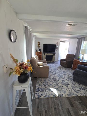 7801 Easy St., Onyx, CA 93255