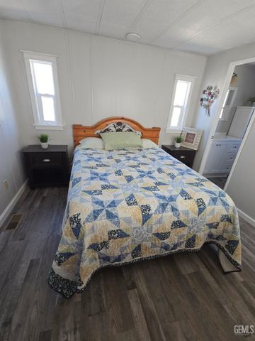 7801 Easy St., Onyx, CA 93255