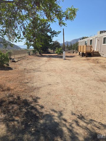 7801 Easy St., Onyx, CA 93255