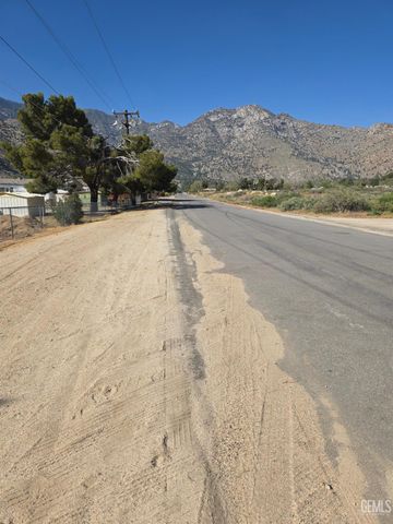 7801 Easy St., Onyx, CA 93255