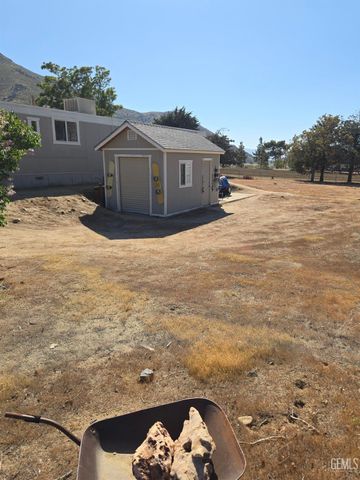 7801 Easy St., Onyx, CA 93255