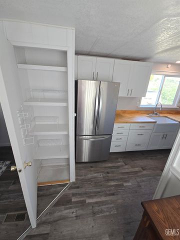 7801 Easy St., Onyx, CA 93255