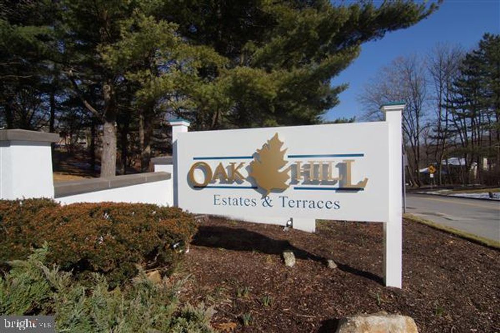 1740 Oakwood Ter Apt 14E, Penn Valley, PA 19072