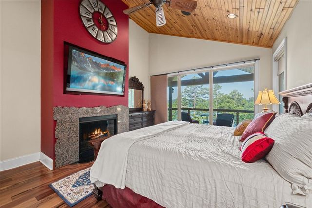 115 Keowee Overlook Road, West Union, SC 29696