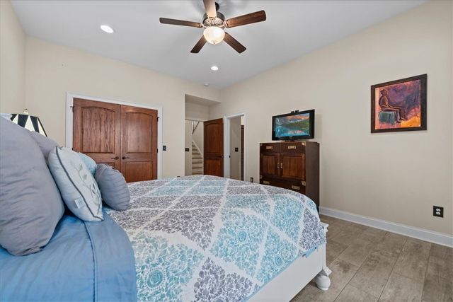 115 Keowee Overlook Road, West Union, SC 29696