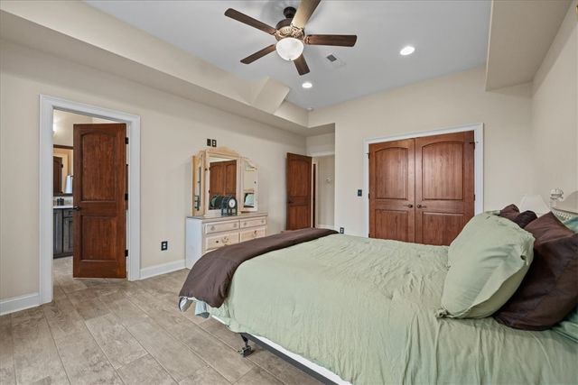 115 Keowee Overlook Road, West Union, SC 29696