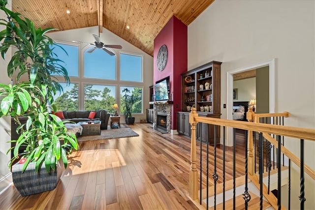 115 Keowee Overlook Road, West Union, SC 29696
