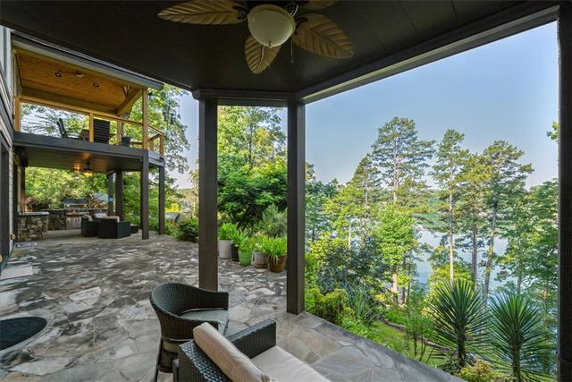 115 Keowee Overlook Road, West Union, SC 29696