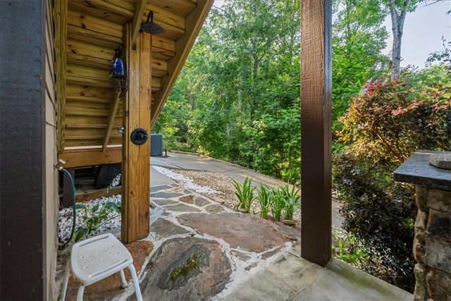 115 Keowee Overlook Road, West Union, SC 29696