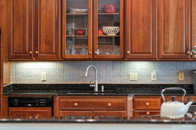 510 Windrose Cir, Pensacola, FL 32507
