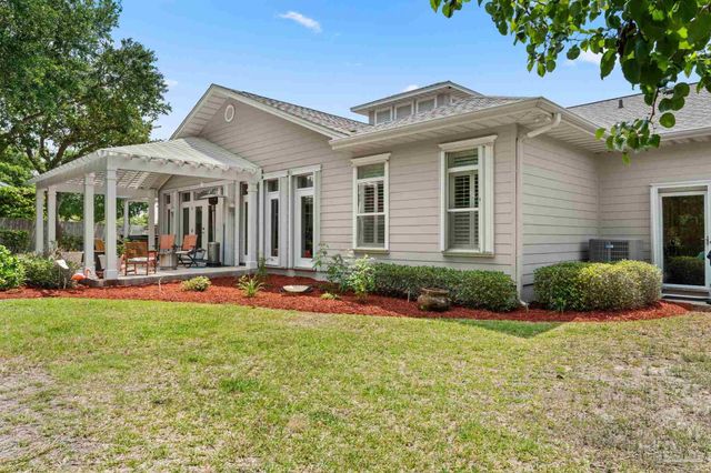 510 Windrose Cir, Pensacola, FL 32507