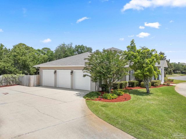 510 Windrose Cir, Pensacola, FL 32507