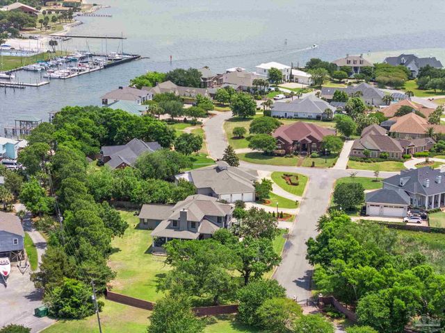 510 Windrose Cir, Pensacola, FL 32507