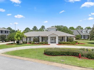 510 Windrose Cir, Pensacola, FL 32507