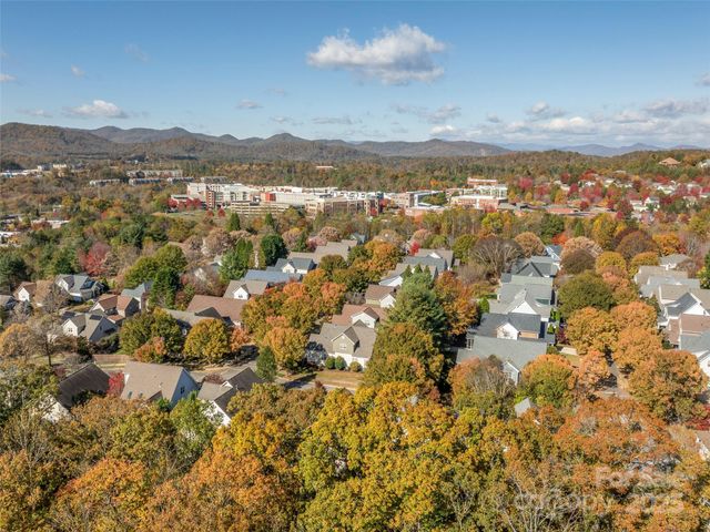 1501 Kentmere Lane, Asheville, NC 28803