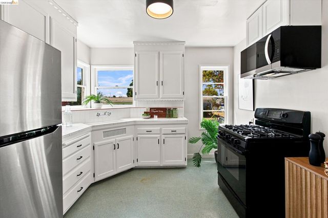 1700 Gaynor Ave, Richmond, CA 94801