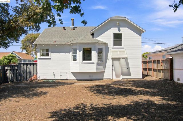 1700 Gaynor Ave, Richmond, CA 94801