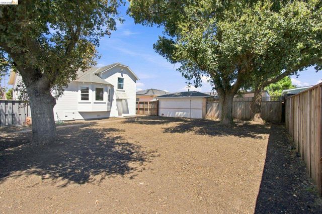1700 Gaynor Ave, Richmond, CA 94801