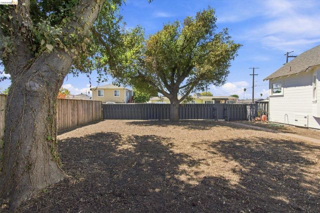 1700 Gaynor Ave, Richmond, CA 94801