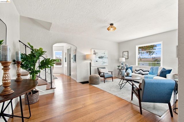 1700 Gaynor Ave, Richmond, CA 94801