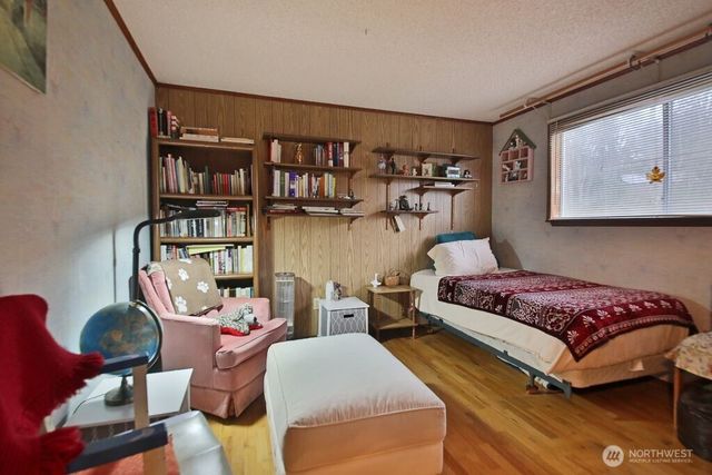 6423 Admiralty Way, Freeland, WA 98249