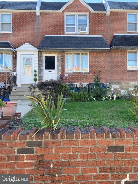 7211 GILLESPIE ST, PHILADELPHIA, PA 19135 — exterior