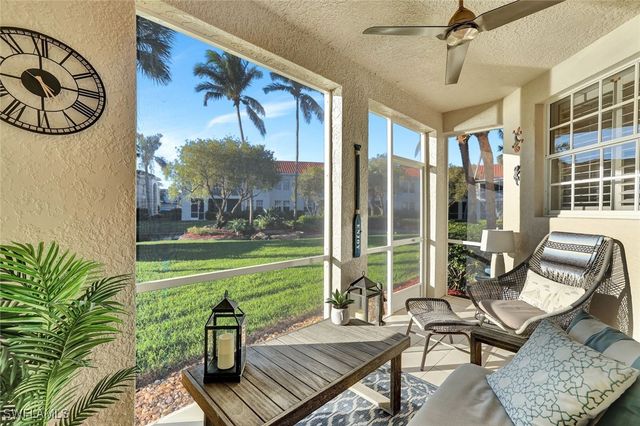 300 L Ambiance CIR 3-105, Naples, FL 34108