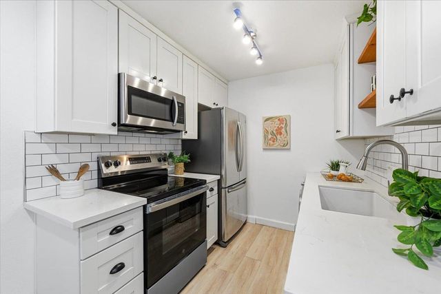 956 Kiely Boulevard A, Santa Clara, CA 95051