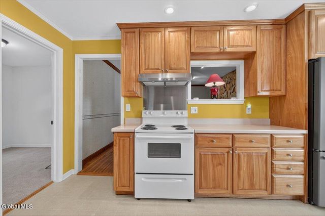 262 Jarvis Road N, Ravena, NY 12143