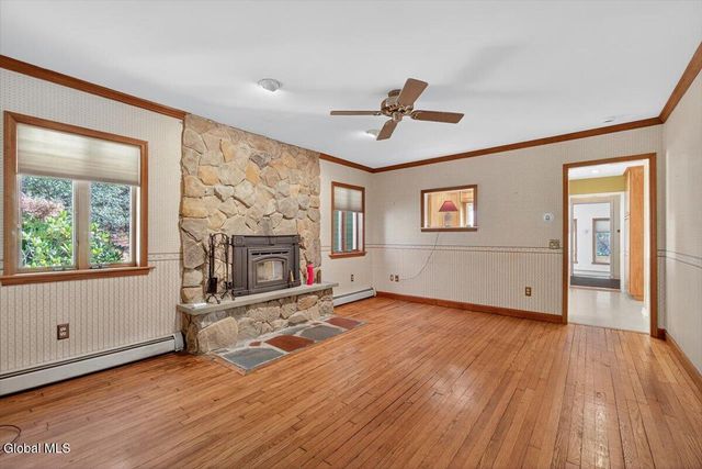 262 Jarvis Road N, Ravena, NY 12143