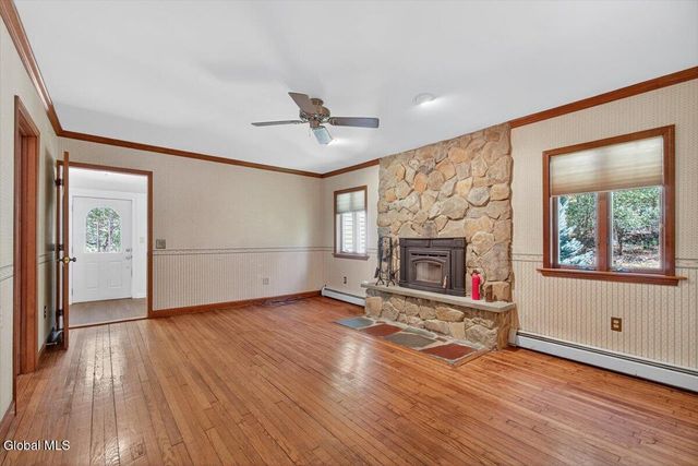 262 Jarvis Road N, Ravena, NY 12143