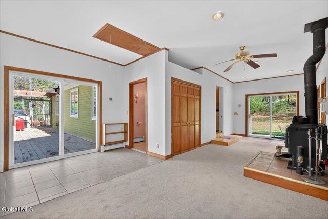 262 Jarvis Road N, Ravena, NY 12143