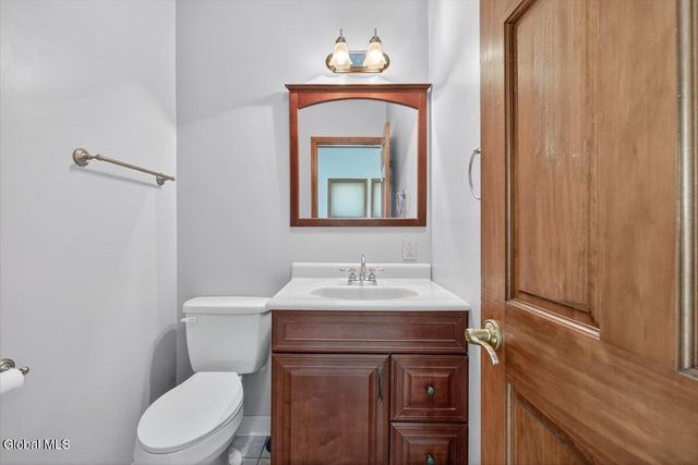 262 Jarvis Road N, Ravena, NY 12143