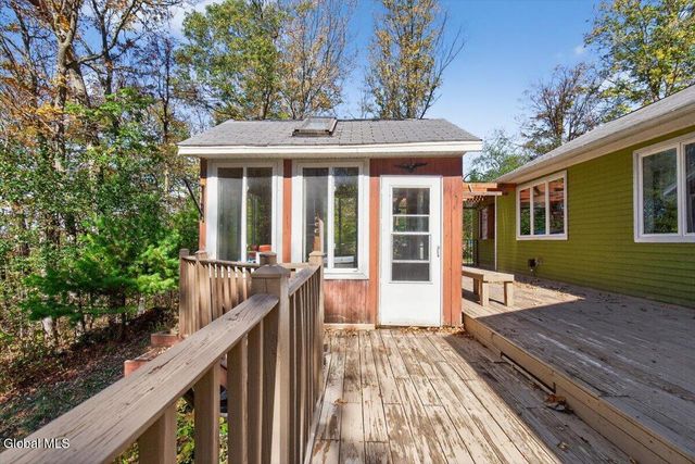 262 Jarvis Road N, Ravena, NY 12143