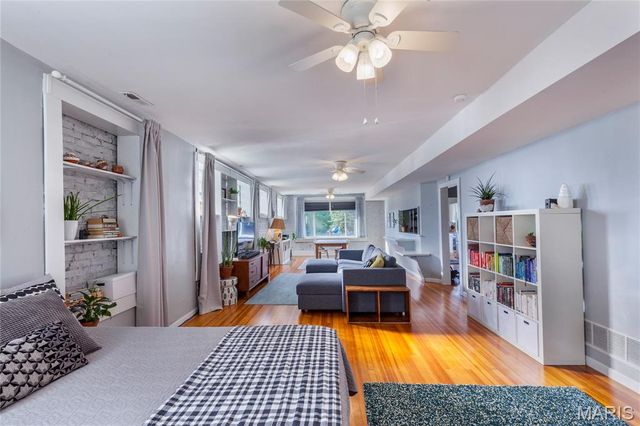 6644 Gravois Avenue, St Louis, MO 63116