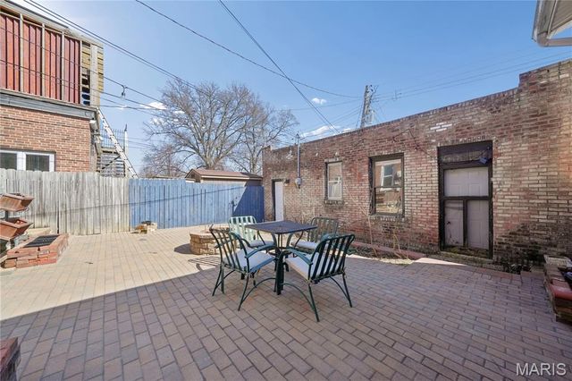 6644 Gravois Avenue, St Louis, MO 63116