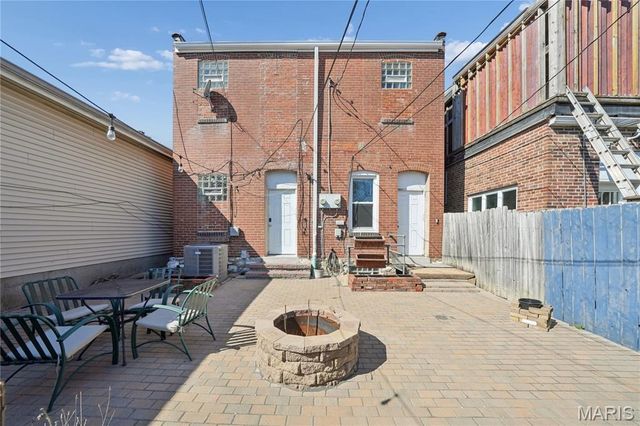 6644 Gravois Avenue, St Louis, MO 63116