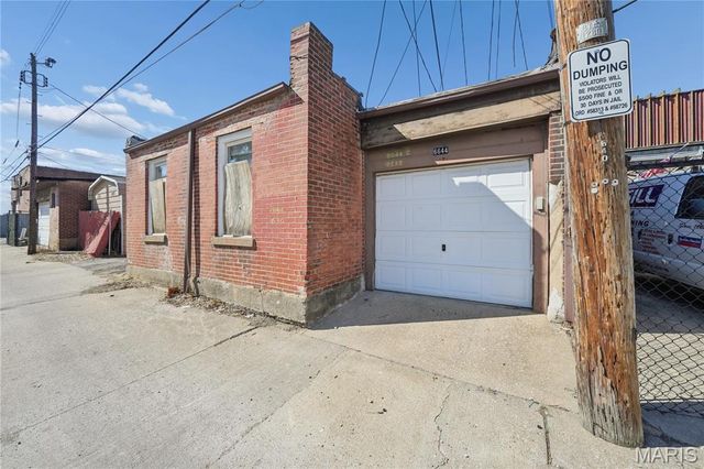 6644 Gravois Avenue, St Louis, MO 63116