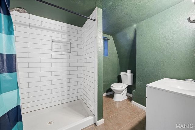 6644 Gravois Avenue, St Louis, MO 63116