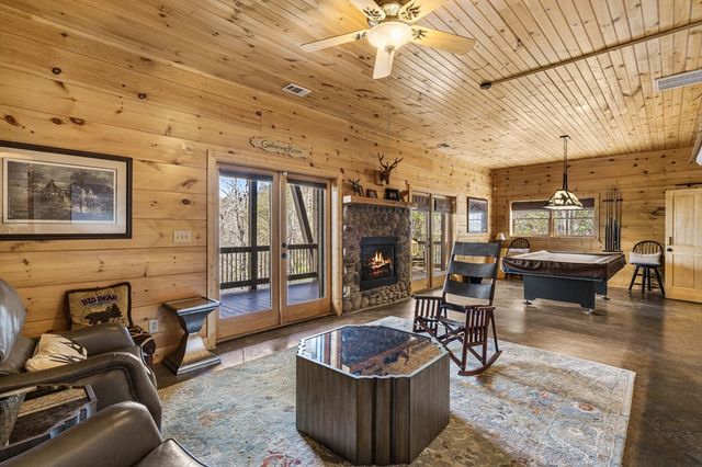 308 Cabbage Patch Road, Morganton, GA 30560