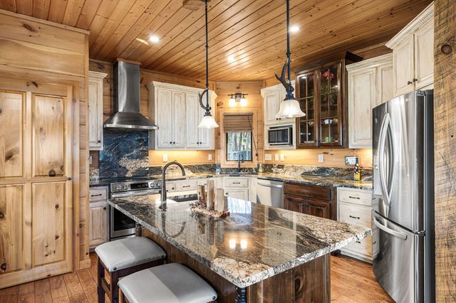 308 Cabbage Patch Road, Morganton, GA 30560