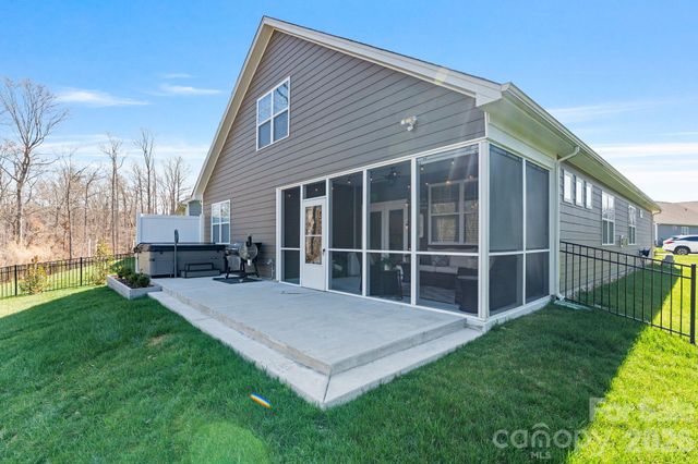 193 Hanks Bluff Drive, Mooresville, NC 28117