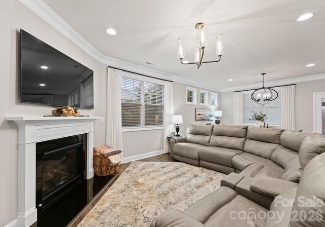 193 Hanks Bluff Drive, Mooresville, NC 28117