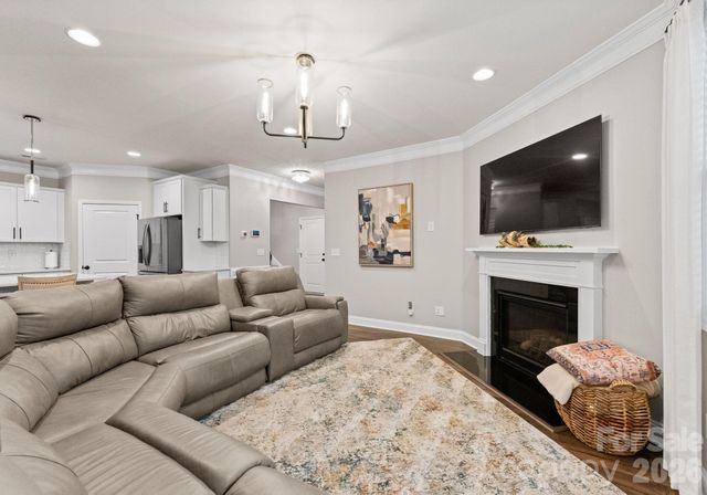 193 Hanks Bluff Drive, Mooresville, NC 28117