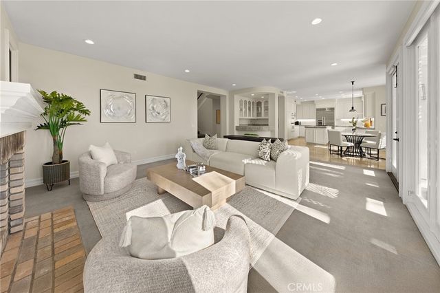 5 Chester, Irvine, CA 92603