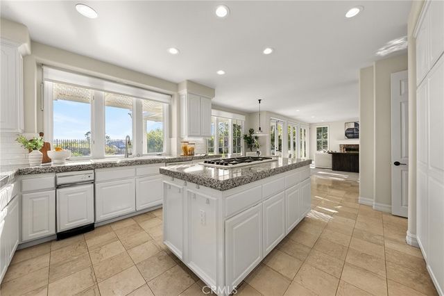 5 Chester, Irvine, CA 92603