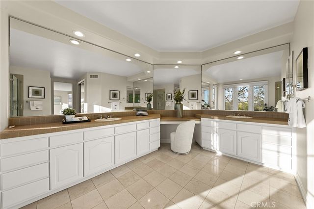 5 Chester, Irvine, CA 92603