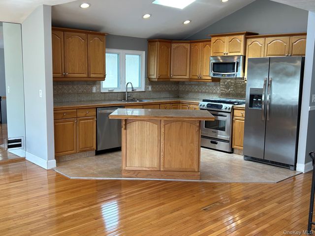 179 Gervil Street, Staten Island, NY 10309